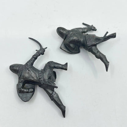 Vintage Set of 2 Lead Cast Metal Toy British Knights 2” SC3