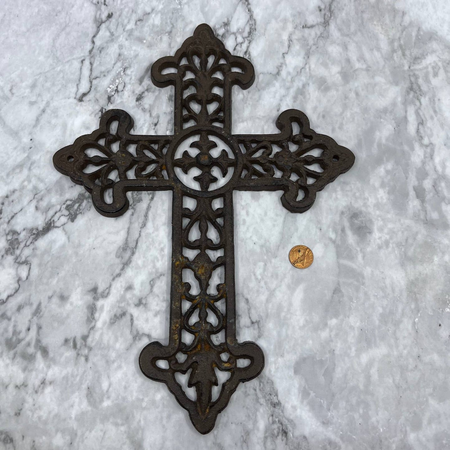 Vintage Heavy Cast Iron Victorian Fleur De Lis Wall Cross Rustic TJ6