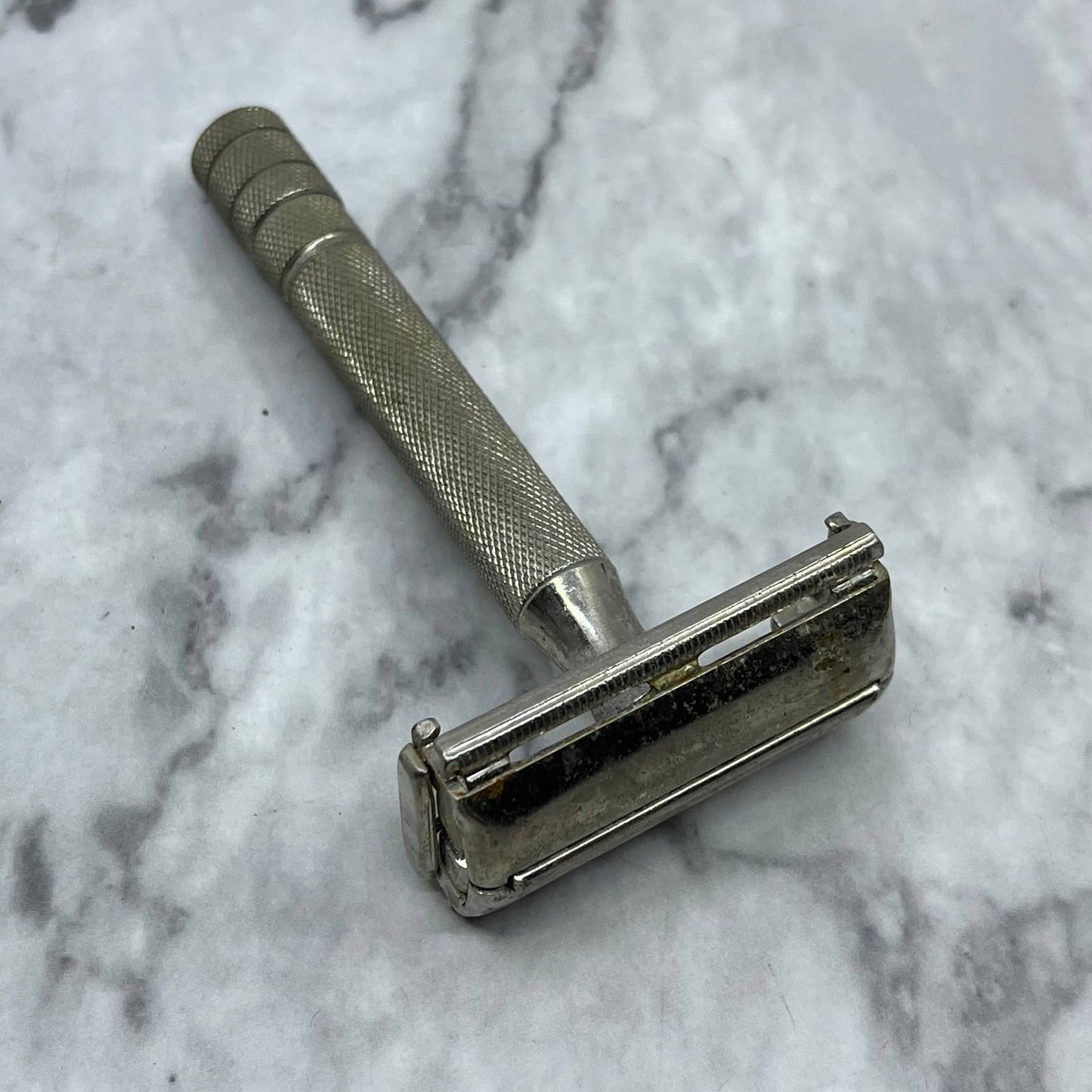 GILLETTE Safety Razor Vintage Mid Century Chrome Fat Body SE6-3