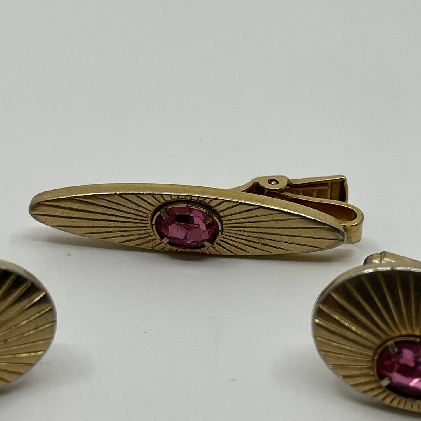 1950s Anson Gold Tone Atomic Sunburst Pink Rhinestone Cufflinks & Tie Clip SE1