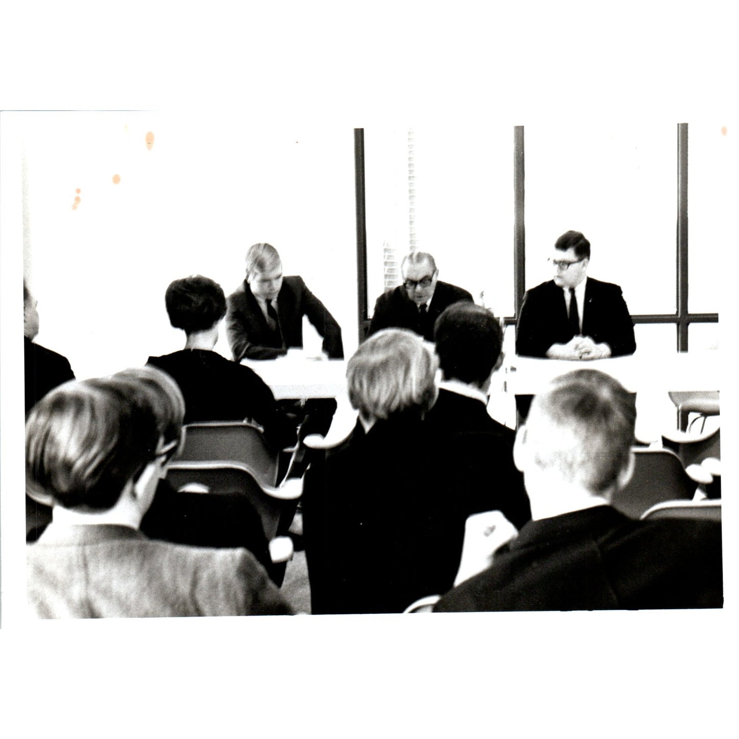 Olavi Munkki Finland Ambassador Yankton College Q&A 1966 Original Photo B8