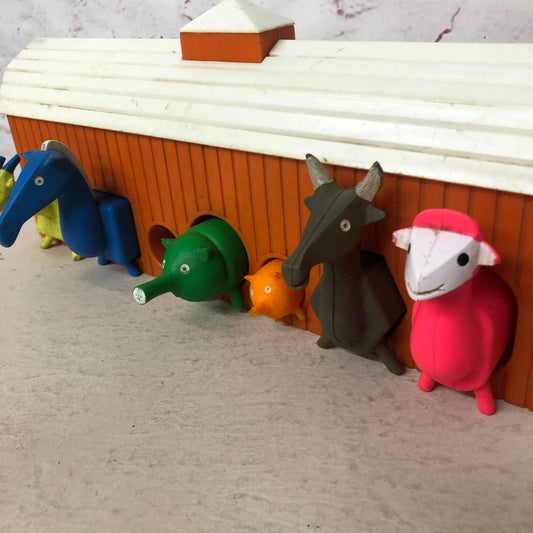 Rare Vintage 1962 Lakeside Toys Farm Animal Shape Sorting Barn Toy TH1