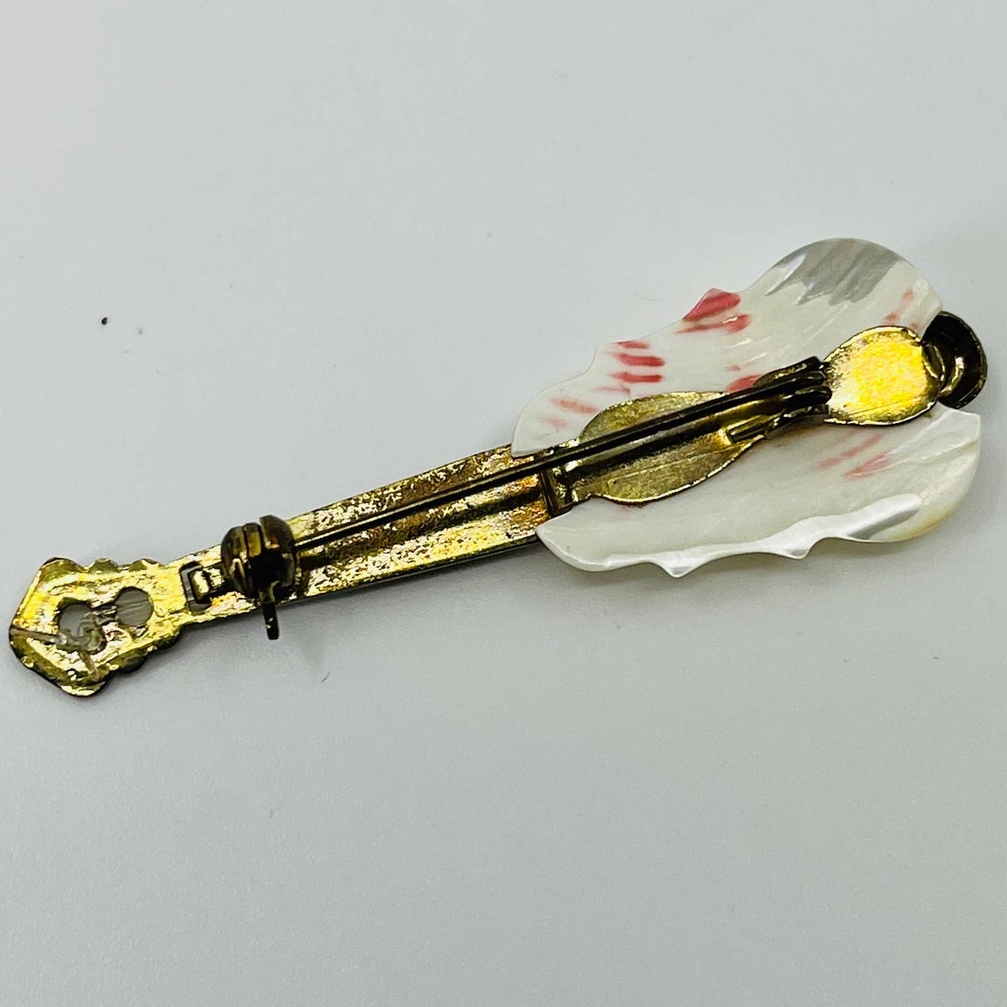 1930s Mother of Pearl Violin Pin Gold Tone Brooch SB2