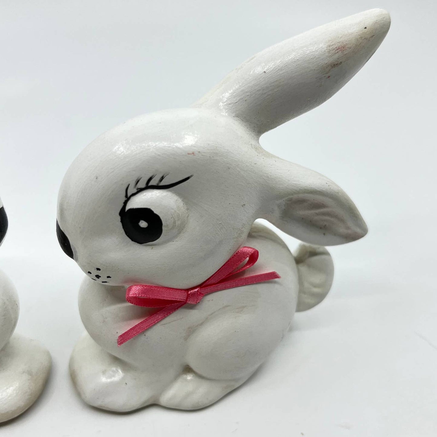 Vintage Kitsch Ceramic Hand Painted Easter Bunny Set of 2 TE7