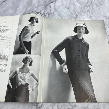 Vintage Beehive Yarns by Columbia Minerva Book 727 Women's Fashions TJ3