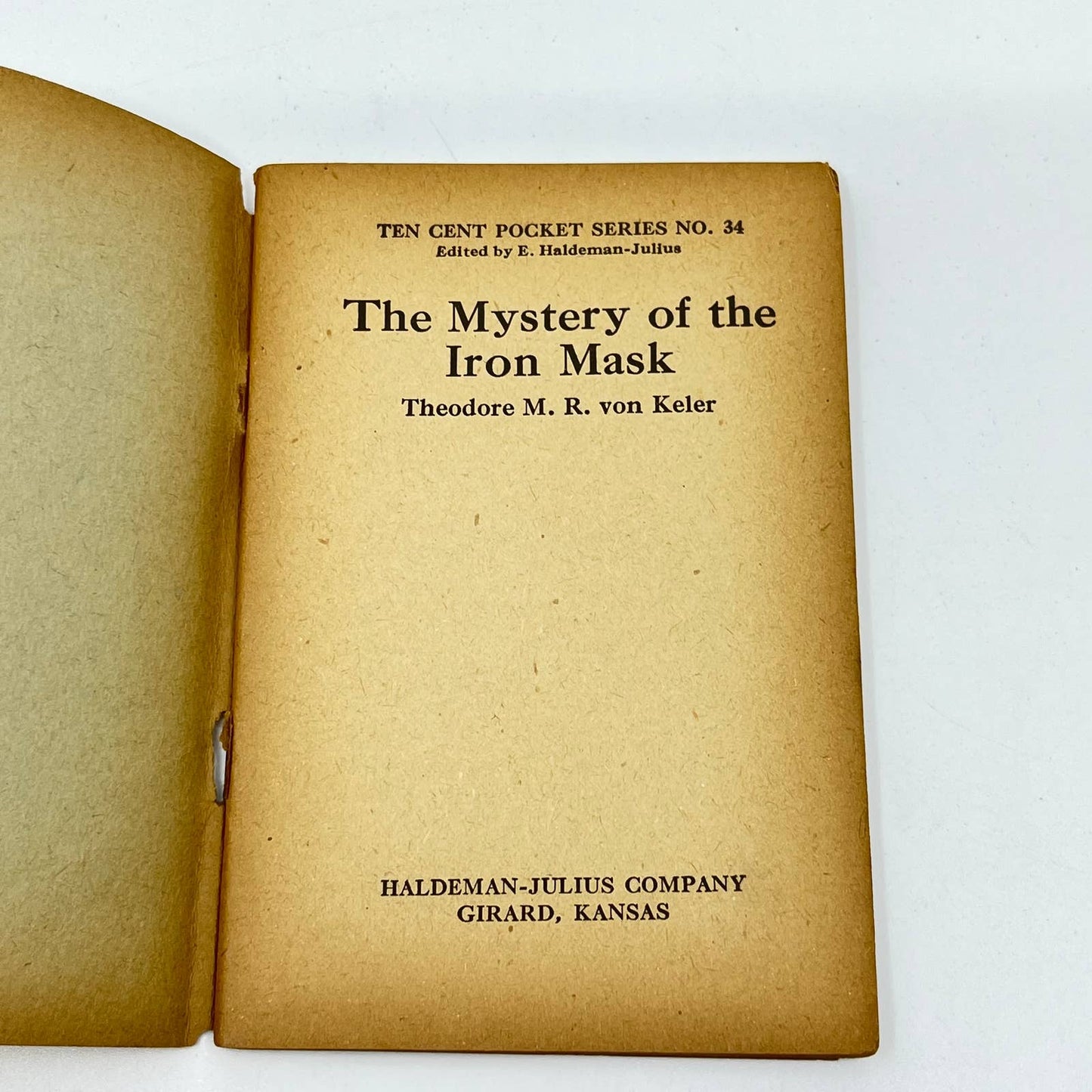 c1920 Little Blue Book No. 34 Mystery of the Iron Mask Theodore Von Keler SD3