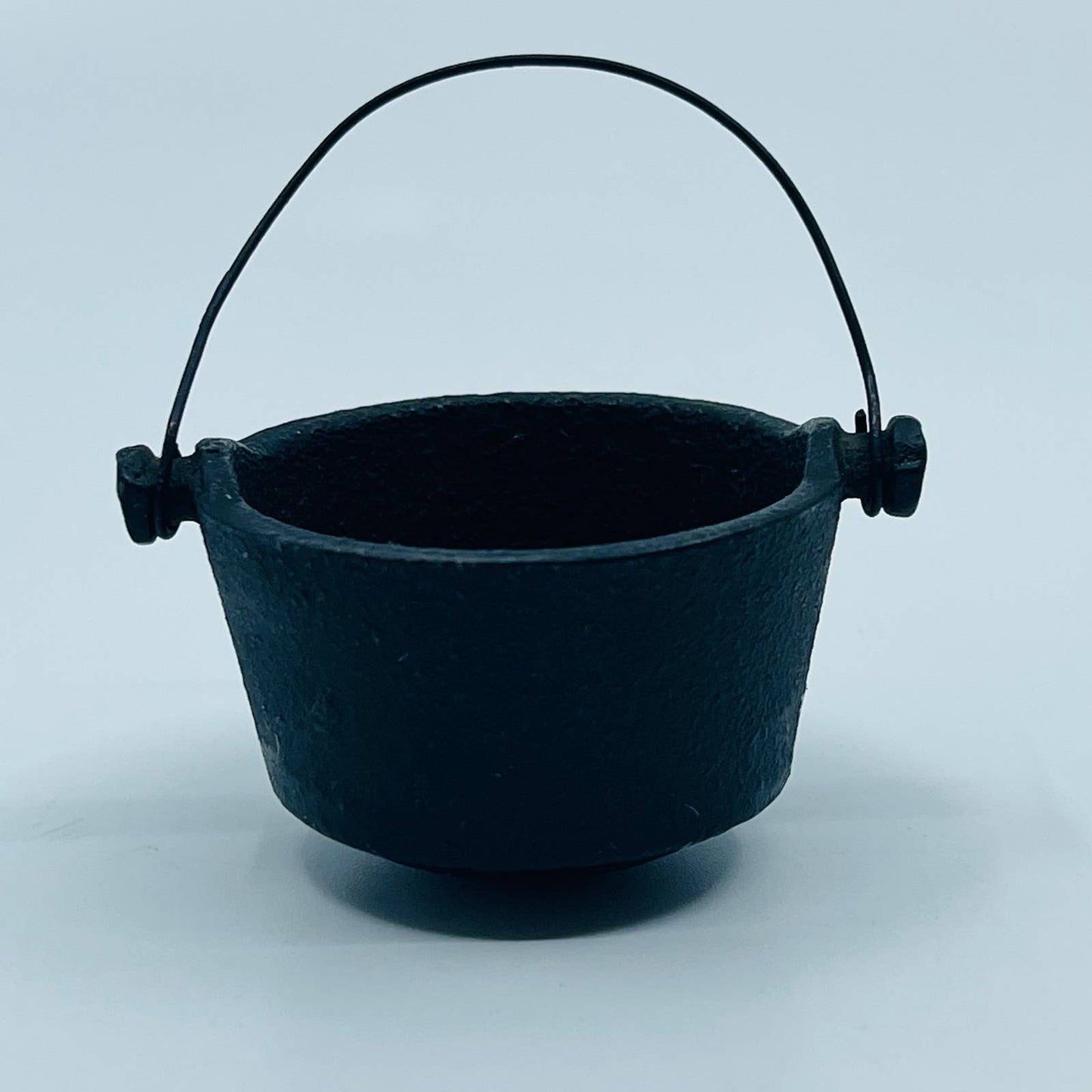 Antique Miniature Hanging Cast Iron Cauldron Pot Kitchen Toy Dollhouse 1.75” SB4