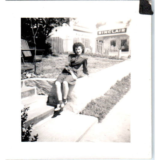 1940s Photo of Woman Lounging in Front of a Sinclair Gas Station 2.5x3 SE5