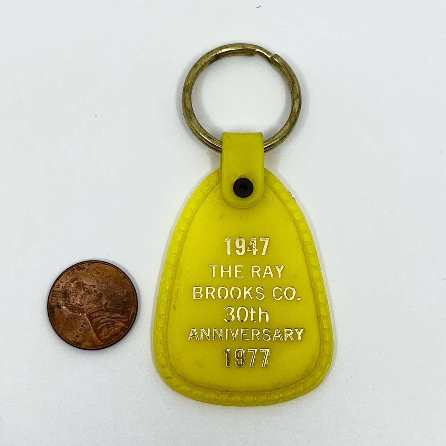 1977 Advertising Keychain 30th Anniversary THE RAY BROOKS CO. Somerset PA SC3