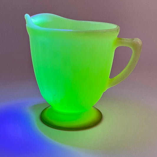 1930s McBeth Evans Petalware Monax Pattern Creamer Uranium Glass TE3