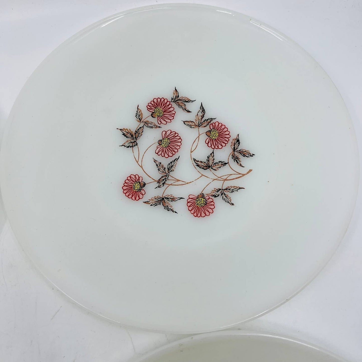 1950s MCM Fire King Fleurette Vintage Milk Glass 9” Dinner Plate Set of 4 TC9