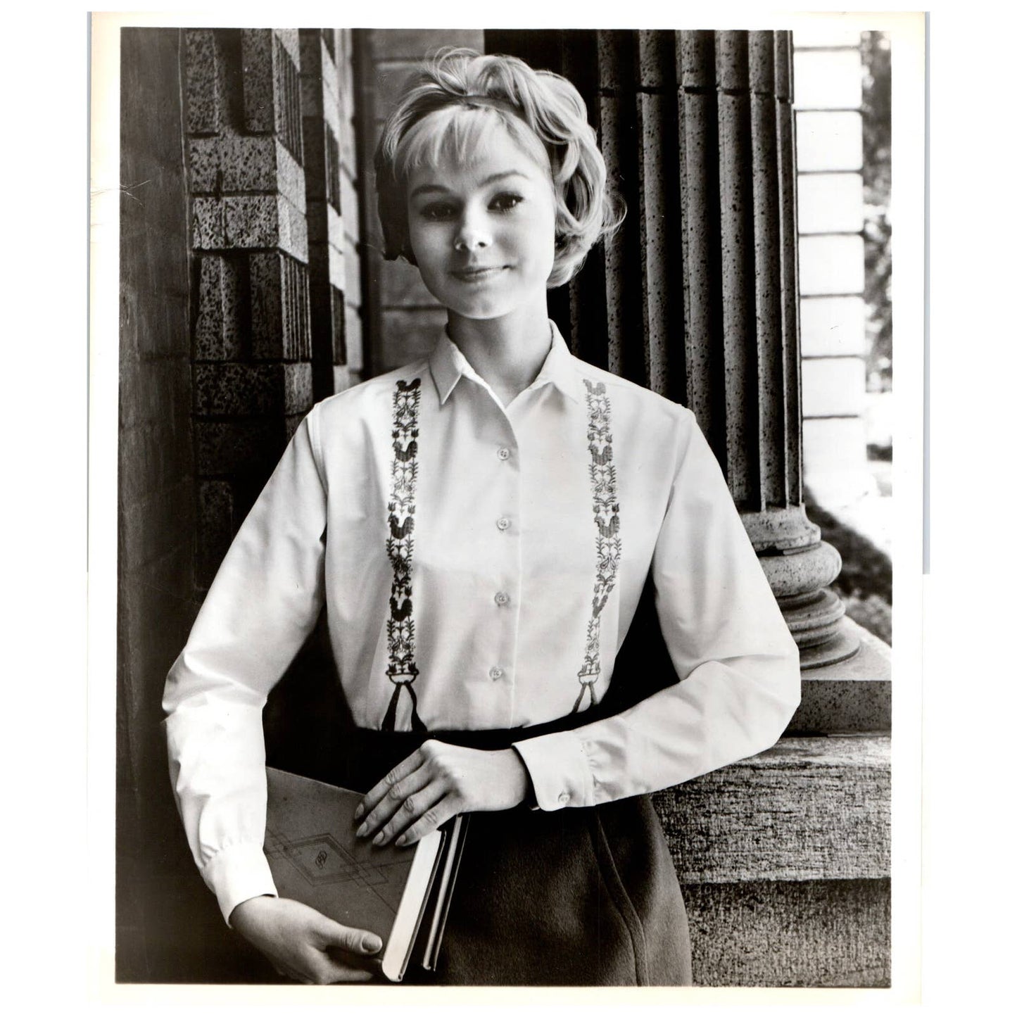 c1960 Press Photo Eleanor Lambert Co. Suspender Blouse on Campus AE1