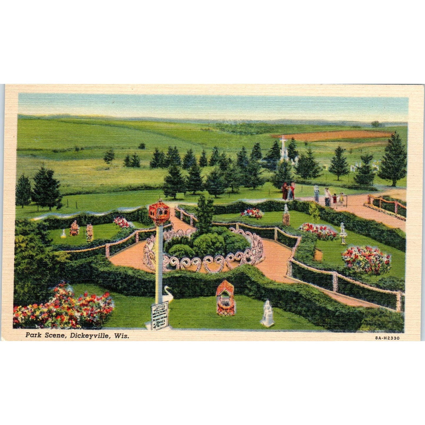 Park Scene, Dickeyville Wisconsin Original Postcard TJ9-P3