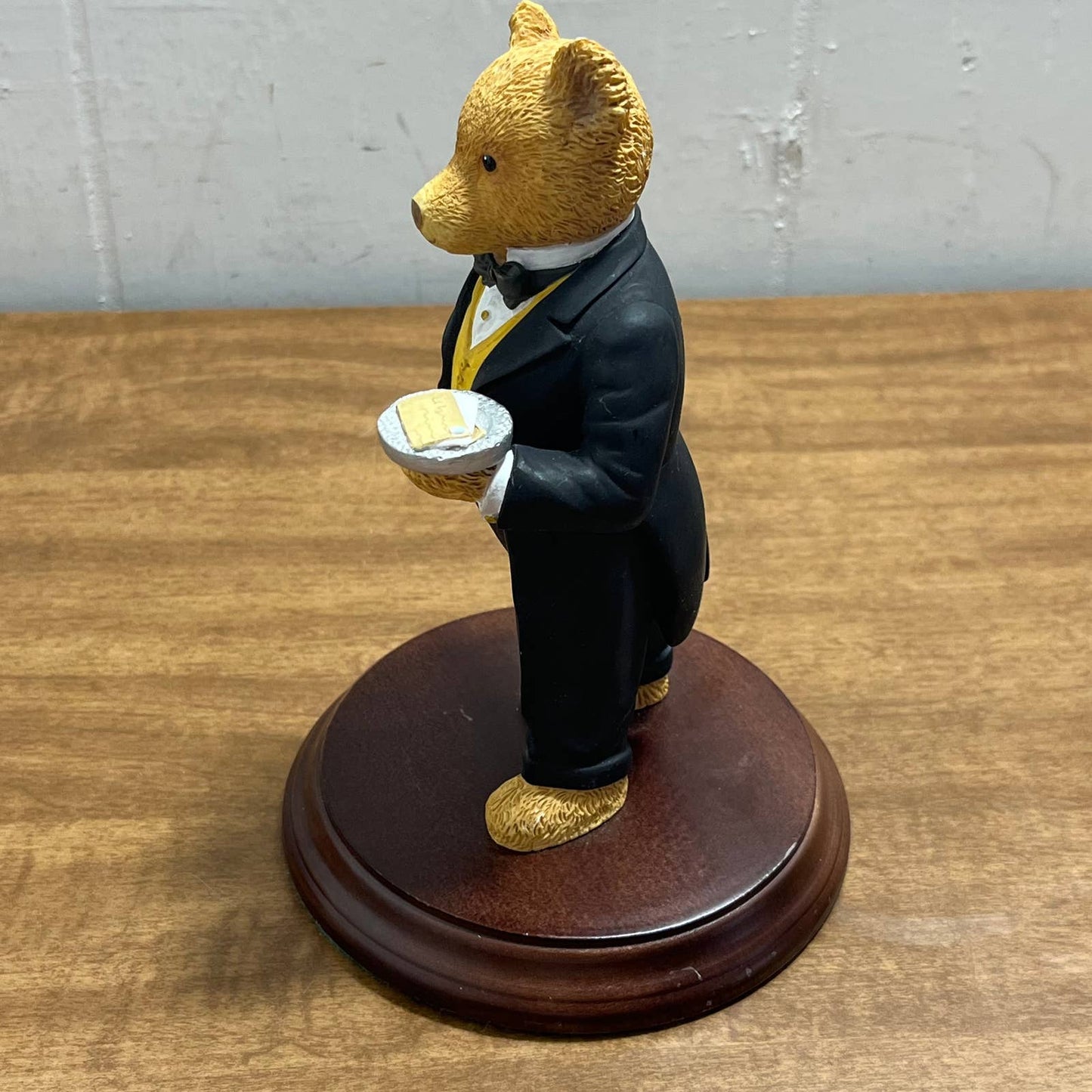 DEPARTMENT 56 UPSTAIRS DOWNSTAIRS BEARS Barker the Butler In Charge TA2
