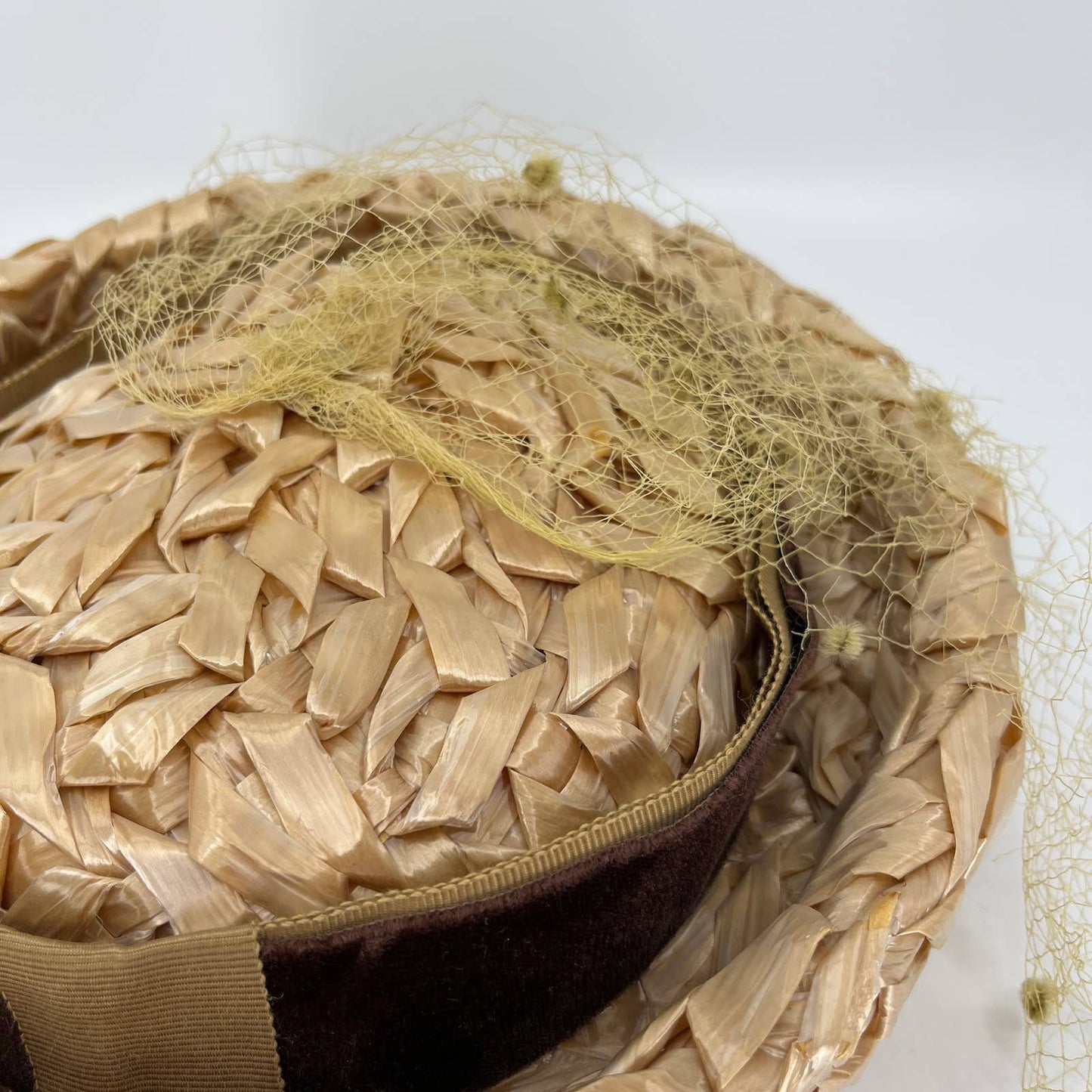 Vintage Women’s Straw Woven Pillbox  Hat With Brown Velvet Bow and Netting HB1