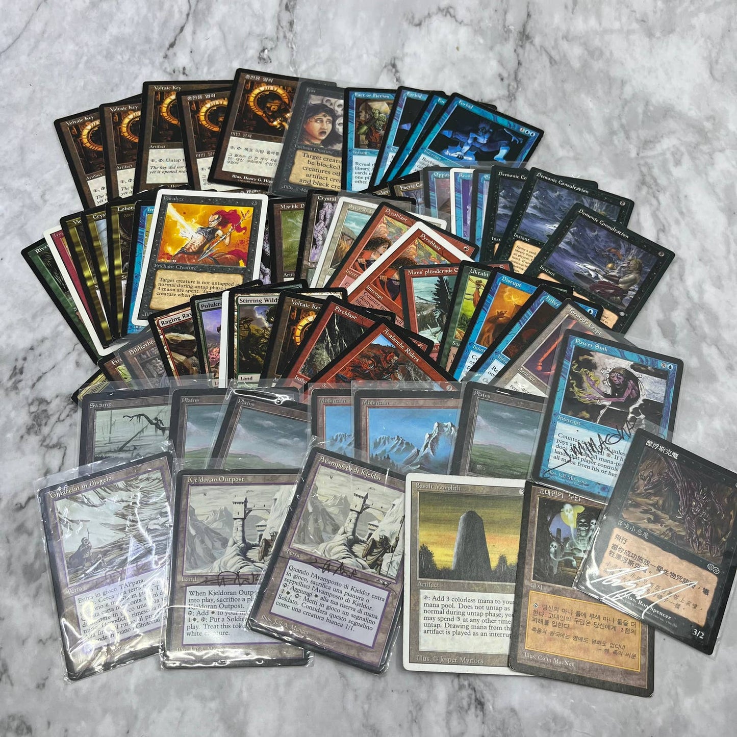 HUGE Collection of Vintage Magic The Gathering MTG Cards Mostly 90s Era