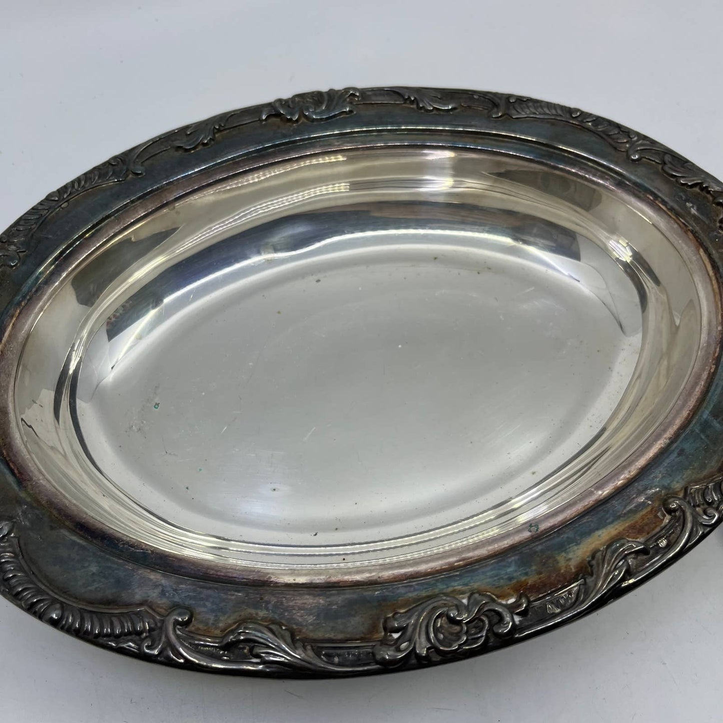 Wallace 1137 Georgian Silverplate Oval Serving Dish With Lid 1137 TH9