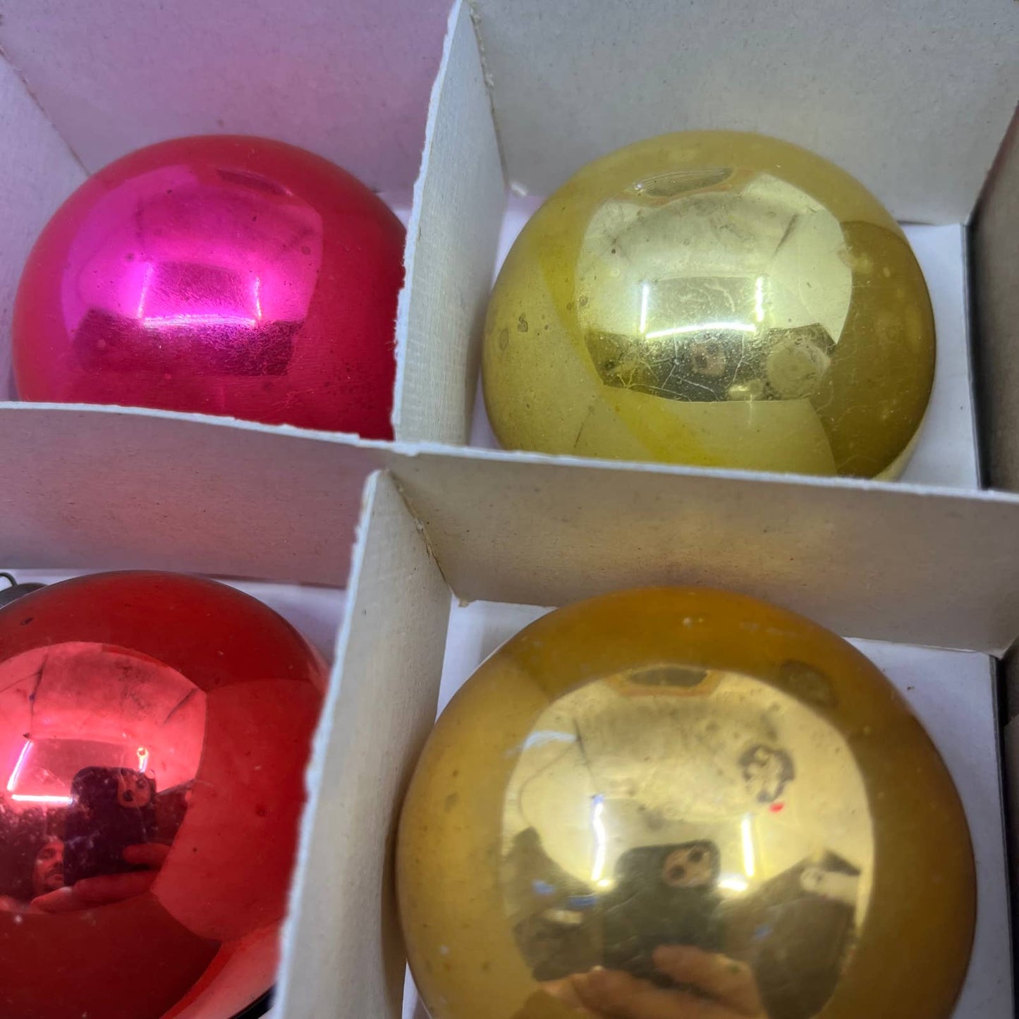 Miro Star 12 Vintage Glass Ornaments With Original Box Red Pink Yellow 2 1/4"