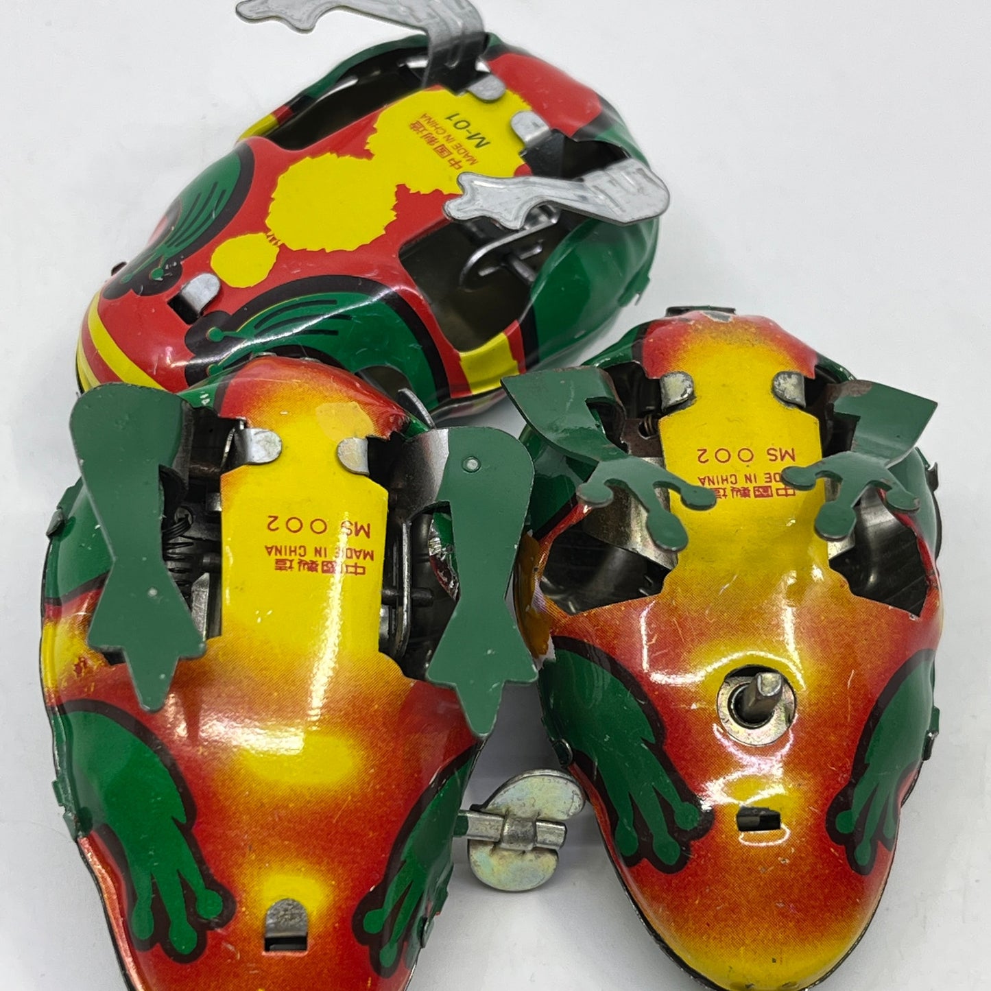 Vintage Tin Litho Hopping Jumping Frog Wind Up Toy Lot of 3 MS 002 M-01 SE3