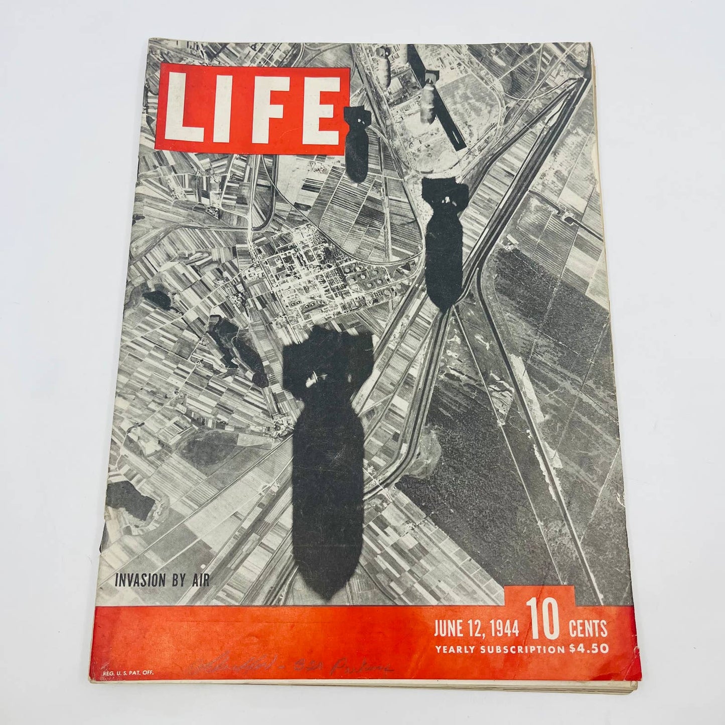 Vintage LIFE Magazine Issue June 12, 1944 Invasion By Air Bombing WWII TD9