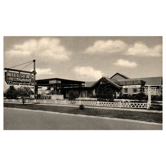 Vtg Postcard The Denmark House, Nielsen's Restaurant Goshen Indiana 1957 TJ6-1