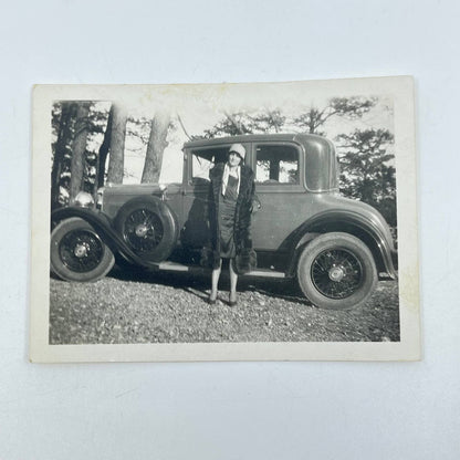 1920s Flapper Posing With Lincoln Automobile Car Photograph SC9