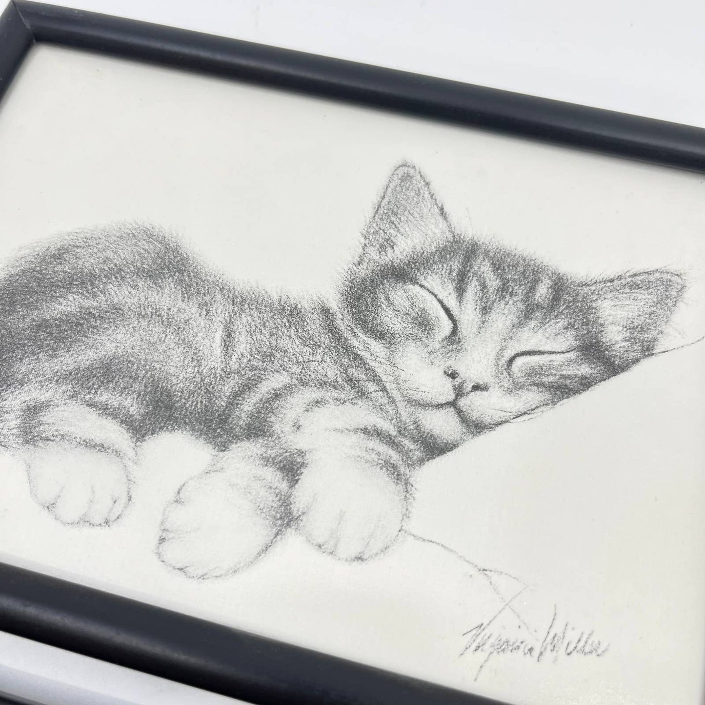 Vtg Charcoal Sketch Set of 2 Kittens Sleeping Playing w/ Yarn V. Miller 5x7” TE6
