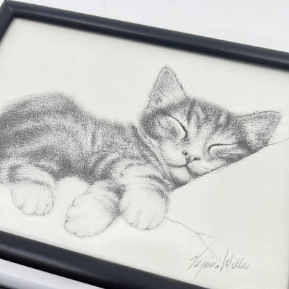 Vtg Charcoal Sketch Set of 2 Kittens Sleeping Playing w/ Yarn V. Miller 5x7” TE6