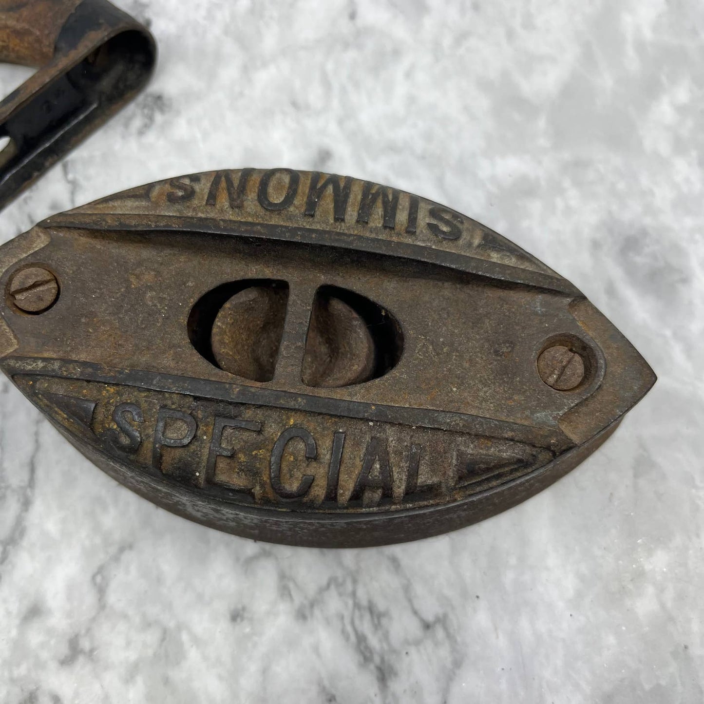 Antique Simmons Special Sad Iron with Wood Handle 6.5” TJ6