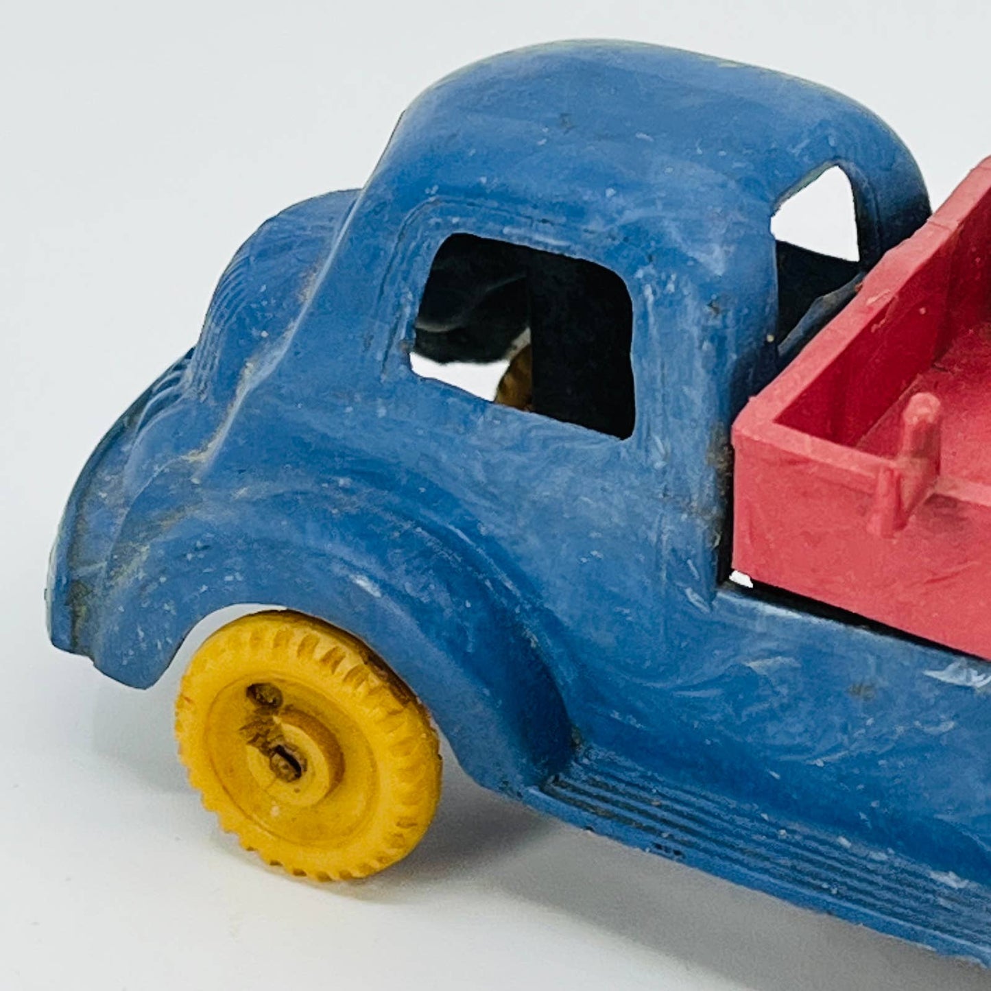 1950s BANNER FIRE TRUCK Plastic Celluloid Toy Dual Back Wheel US 4” TE1-1