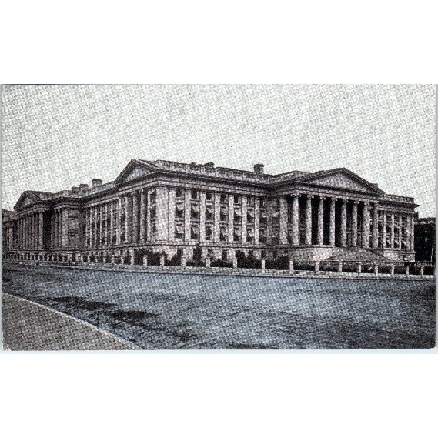 Treasury Building Washington DC c1910 Original Postcard P1-13