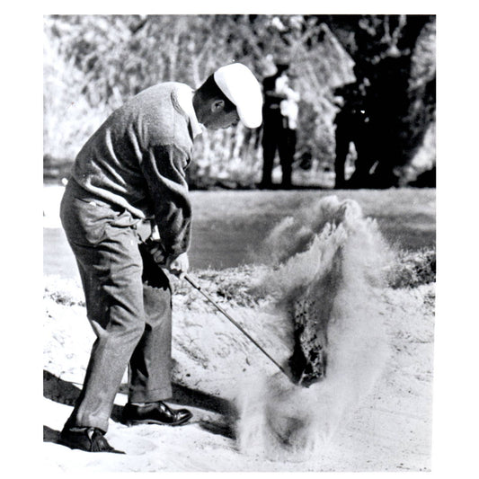 1961 Press Photo Golf Pebble Beach Ken Venturi Sand Trap Shot 7x9" AD2