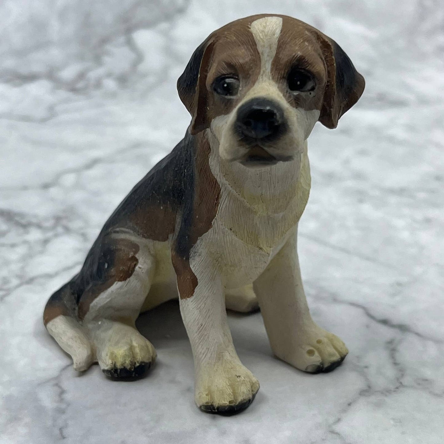 Vintage Hand Painted Cast Resin Beagle Hound Dog Figurine 3” TE2