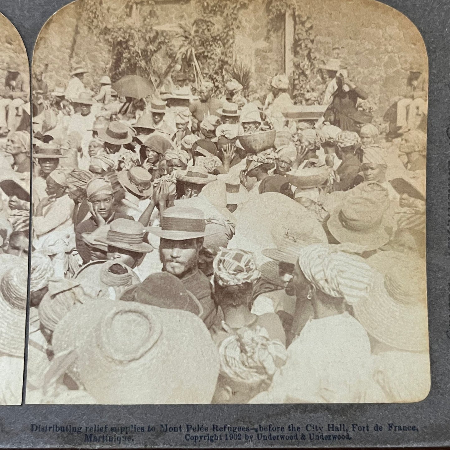Mont Pelee Refugees Fort Du France Martinique France 1902 Stereoview Card TJ9-V2