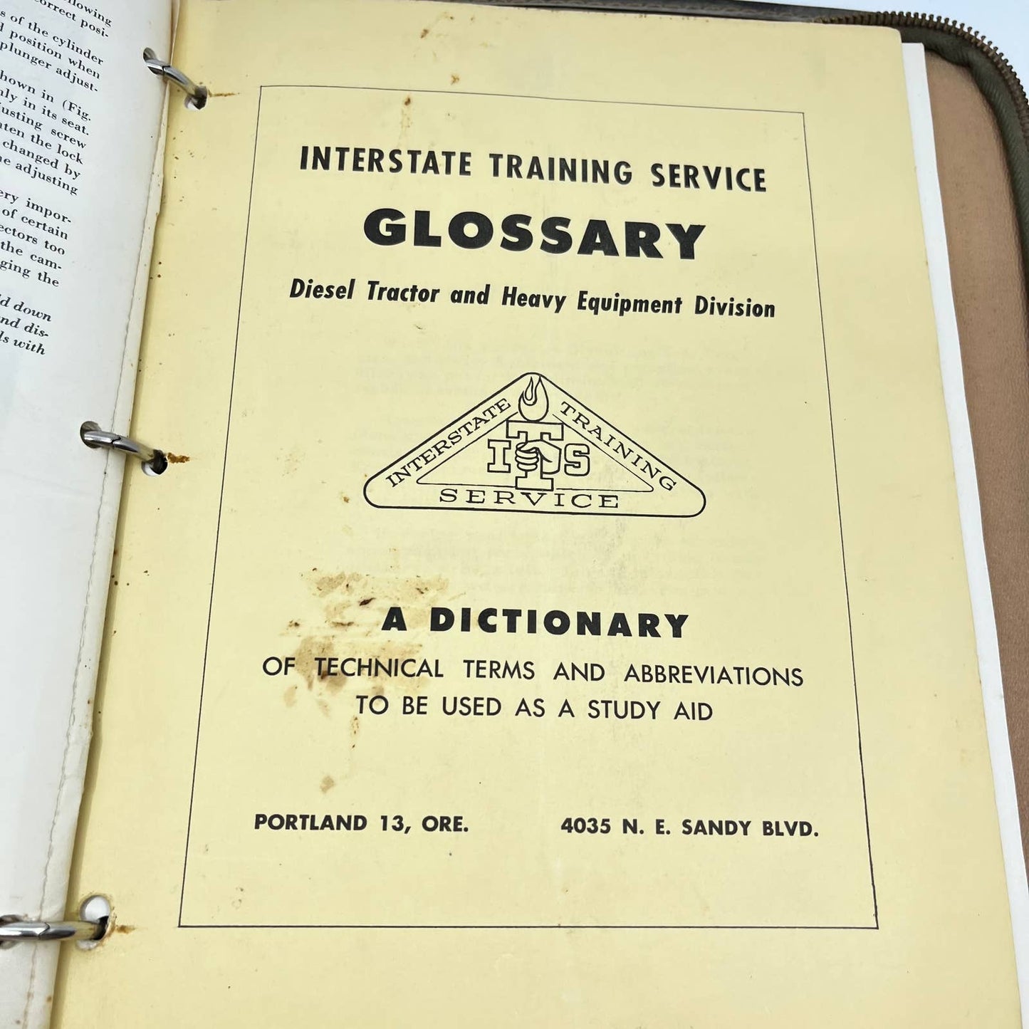 1945 Interstate Training Service Diesel Tractor & Heavy Equipment Manual Lot BA3