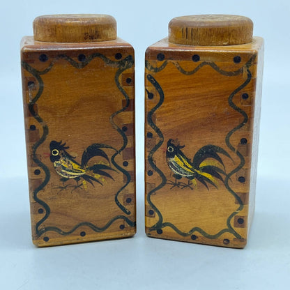 Vintage Wooden Rooster Salt and Pepper Shaker Set Woodpecker Woodware TI2