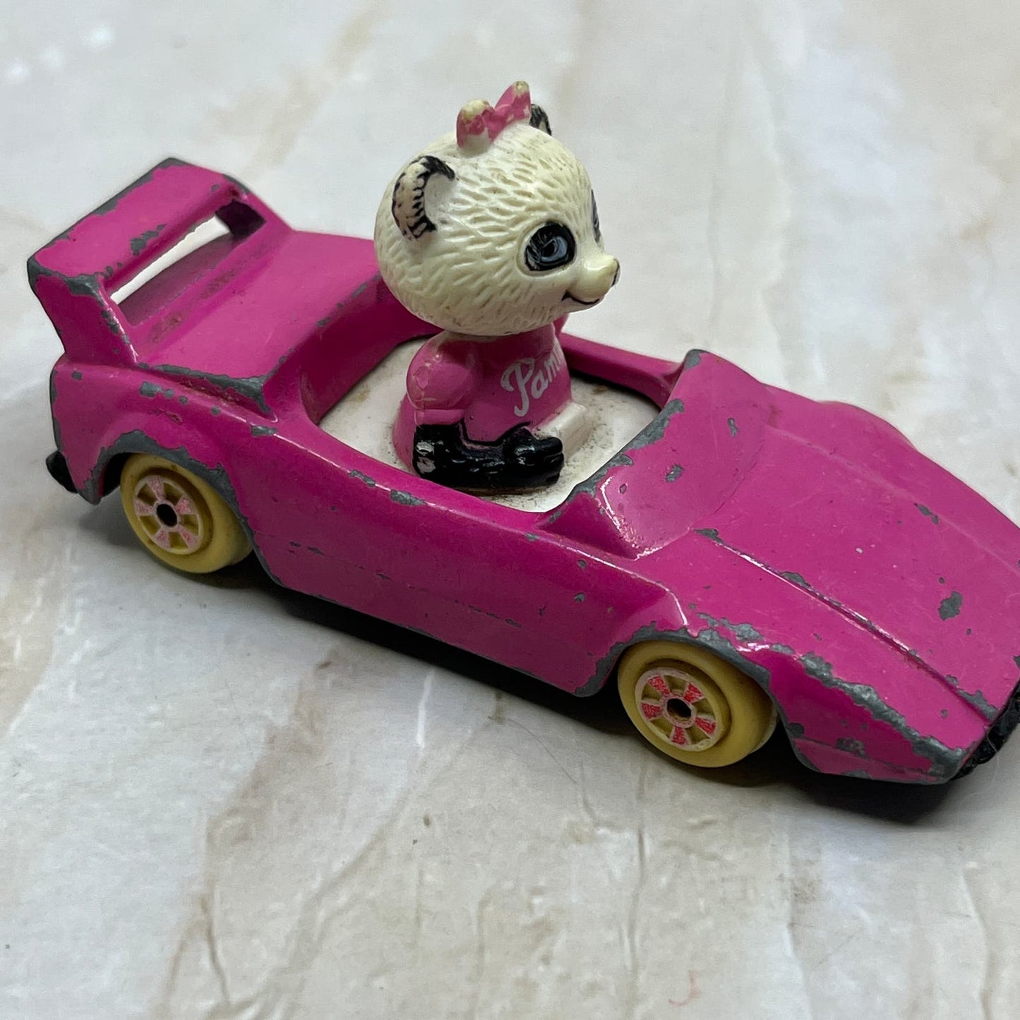 VINTAGE ERTL Hallmark SHIRT TALES PAMMY Die-Cast 1:64 Car 1981 U.S.A TC9-T2