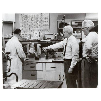 c1960 Press Photo Leonard Davidson Case of the Boston Electra CBS Reports TJ7-2