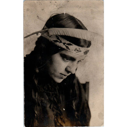 Antique RPPC Portrait of Young Native American Woman SE8