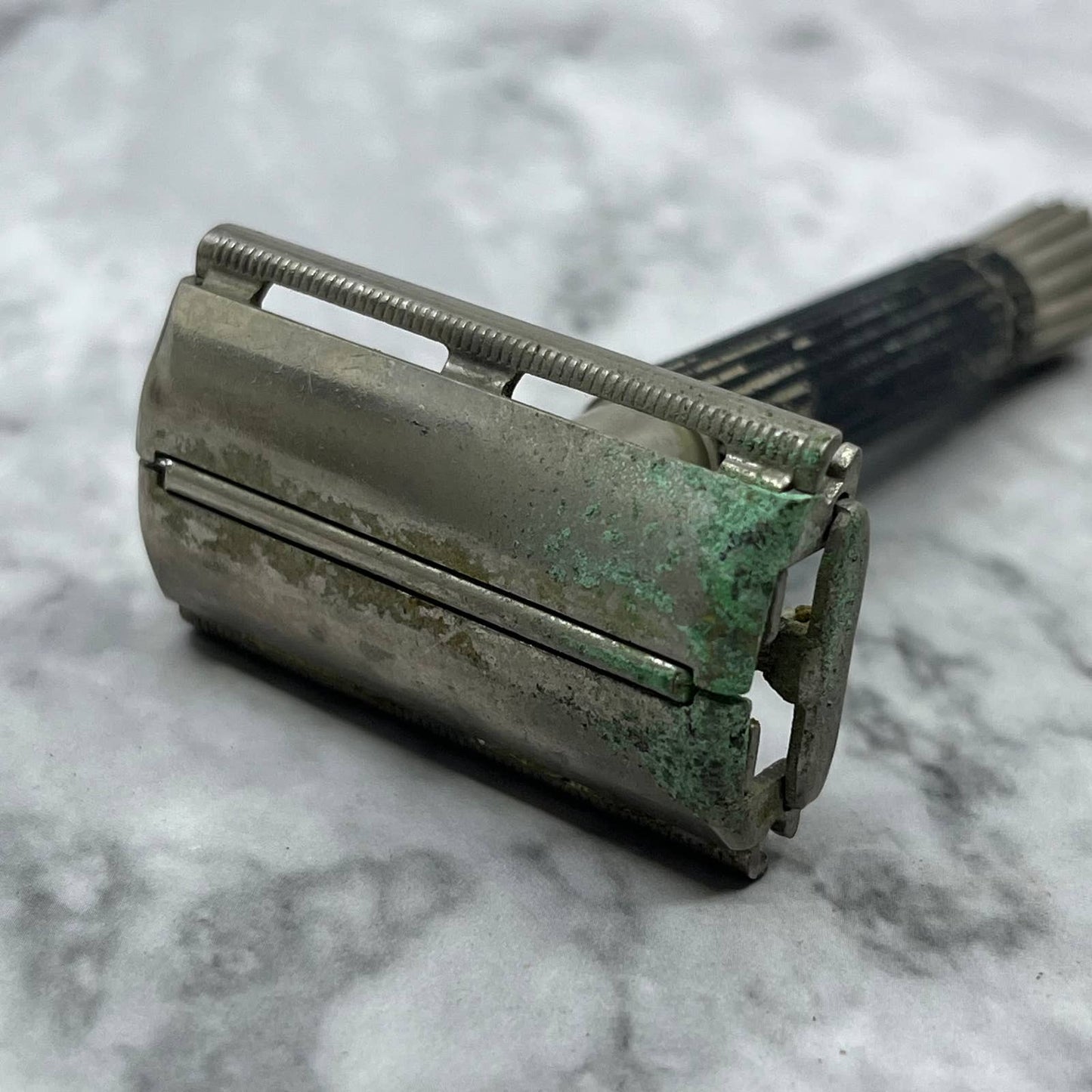 1960s V4 Gillette Vintage Safety Razor SE9