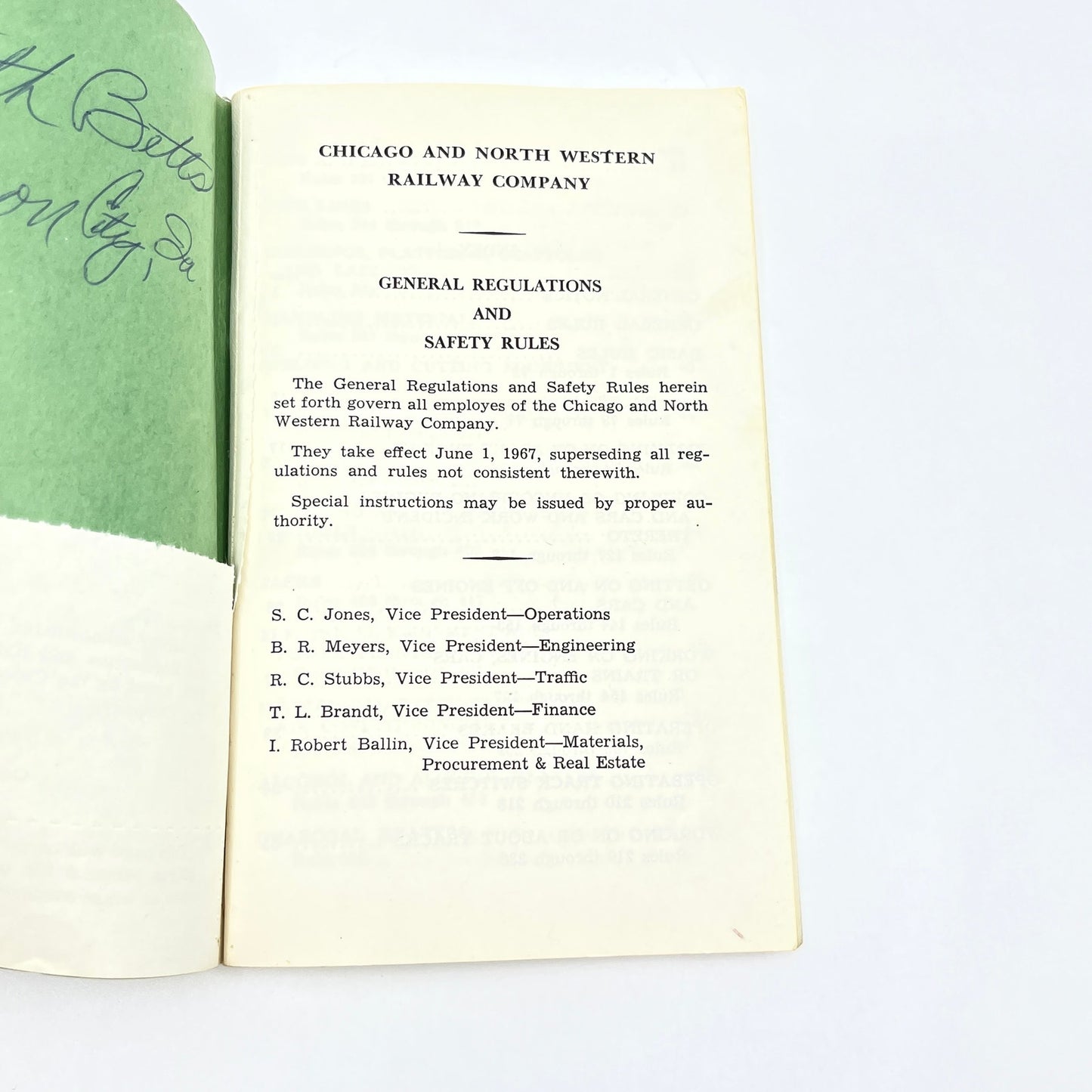 1967 Chicago Northwestern Railway General Regulations & Safety Rules Booklet H5-3