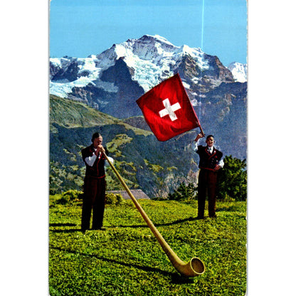 Berner Oberland Alphornbläser und Fahnenschwinger Original Postcard TK1-P19