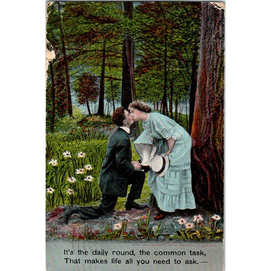 Victorian Couple Kissing 1909 Original Postcard P3-3