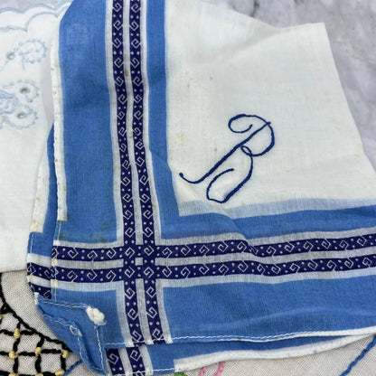 Lot of 6 Vintage Embroidered Handkerchiefs TJ6