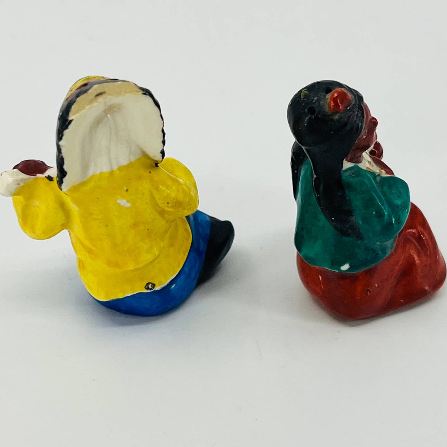 VTG 1950s Indian Native American Chief Man and Woman Salt & Pepper Mandolin TB5