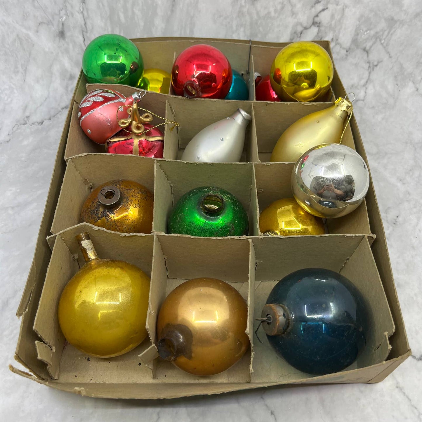 Shiny Brite and Other 18 Vintage Mercury Glass Ornaments With Original Box