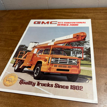 1979-80 GMC 97.5 Conventional Series 7000 Booklet Great Full Color Pics A2