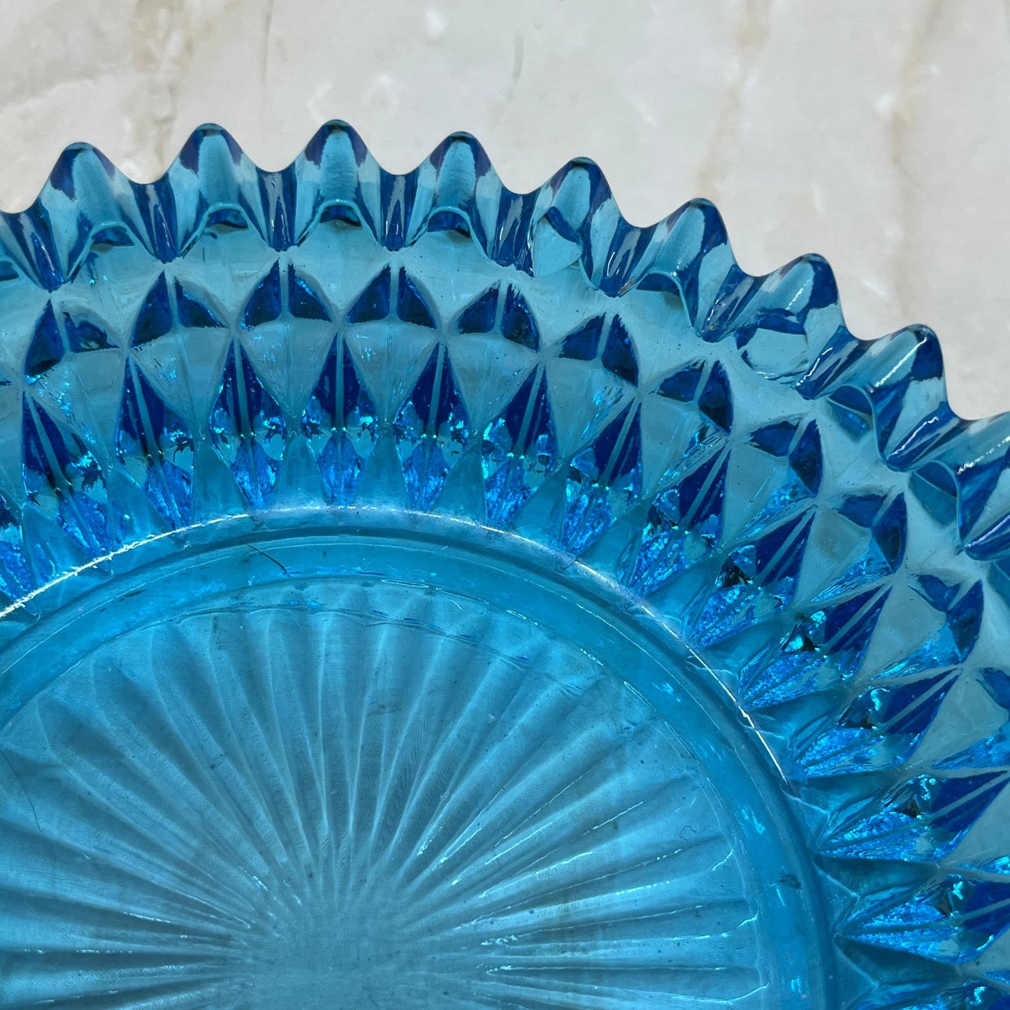 Aqua Blue Diamond Hobnail Glass Glass Candy Dish Powder Jar Metal Handle TE5