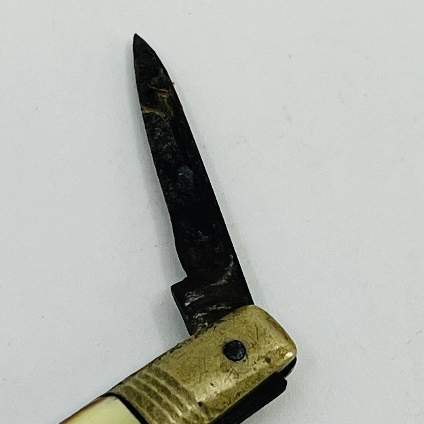 Vintage Mother of Pearl Pocket Pen Knife 2 1/2” SC4-2