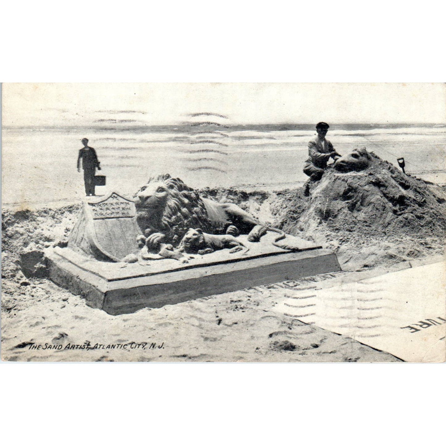 The Sand Artist on the Beach 1911 Atlantic City NJ Original Postcard TK1-25